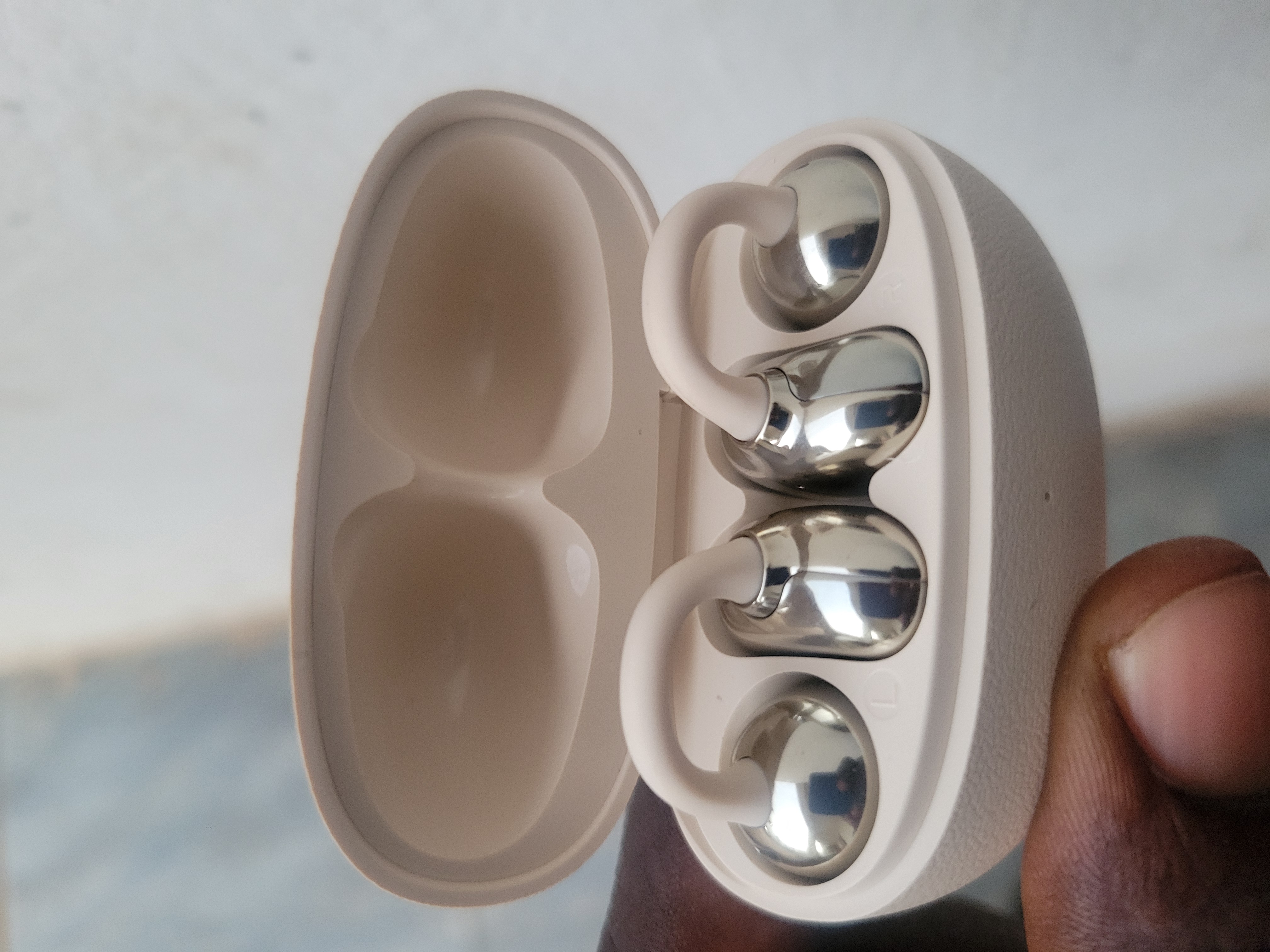 Earphone
